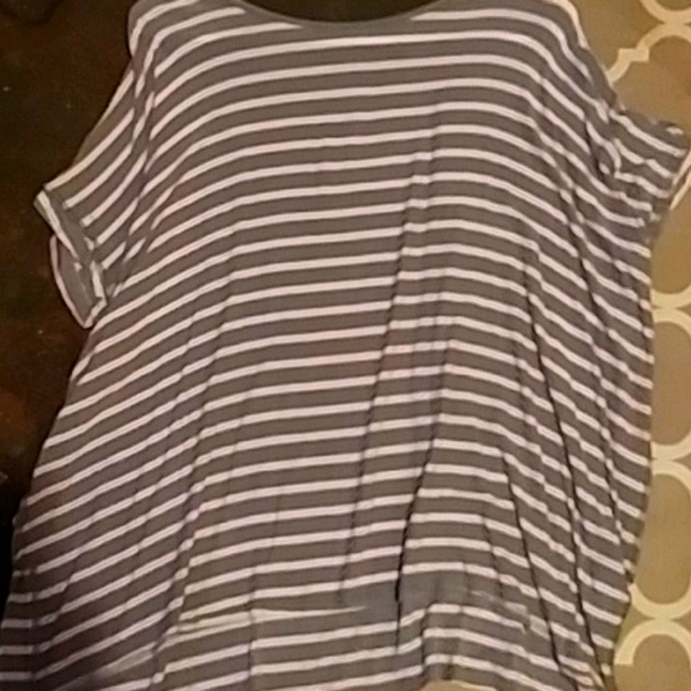 T shrit from rue 21